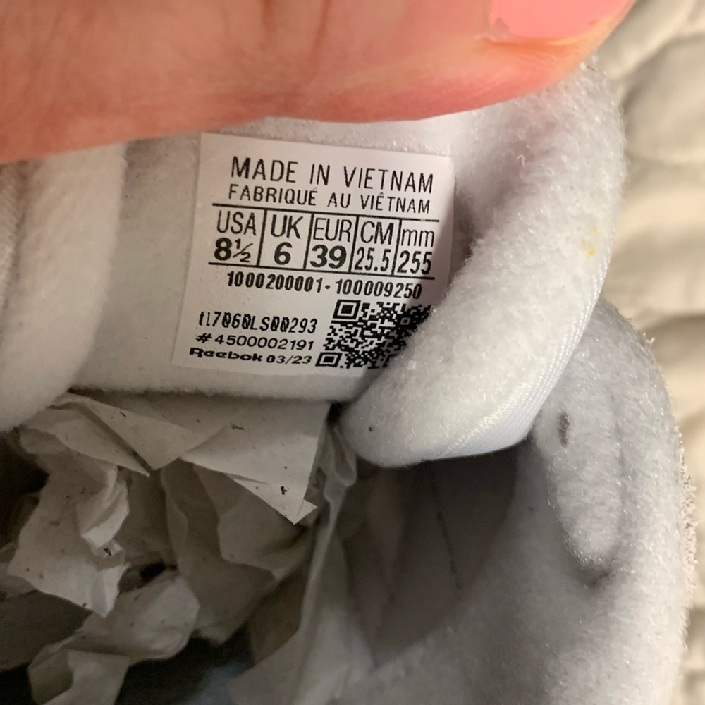 Reebok classic nylon sneakers NWT - Picture 10 of 13